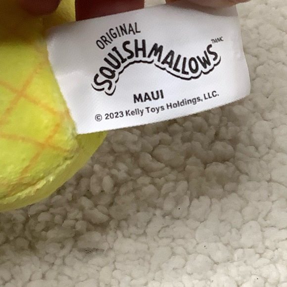 McDonalds Squishmallow Pug and Pineapple - Picture 5 of 6